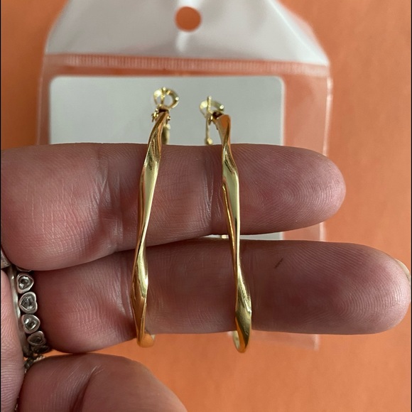 3/$15 Gold Plated 925 Hoop Earrings - Picture 4 of 6
